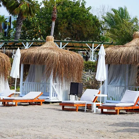 Hotel Club Aqua Plaza 4*