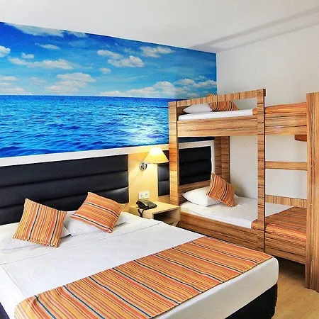 Club Aqua Plaza 호텔 4*