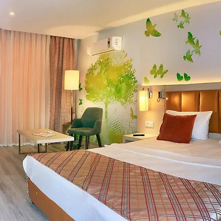 Отель Club Aqua Plaza 4*