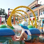 Club Aqua Plaza Szálloda Alanya