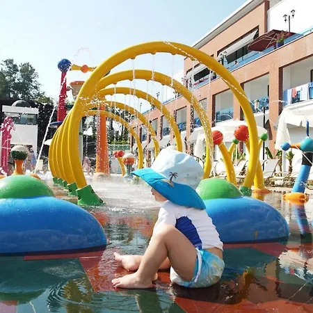 Club Aqua Plaza 호텔 알란야
