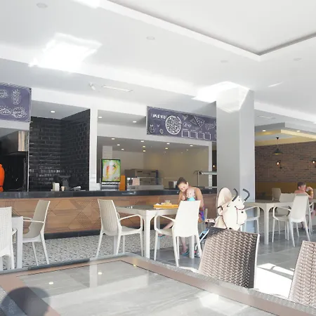 Club Aqua Plaza 알란야