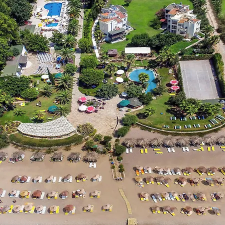 Club Aqua Plaza Hotelli 4*