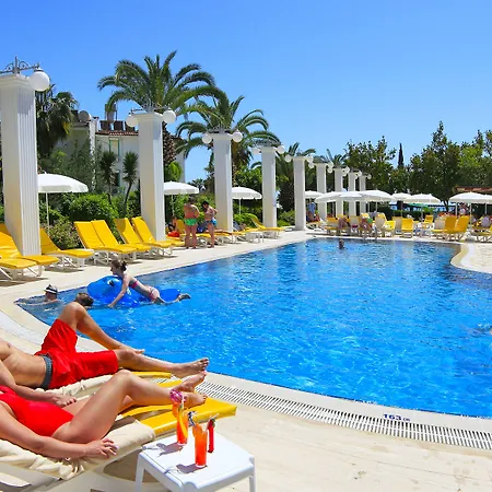 Hotelli Club Aqua Plaza 4*