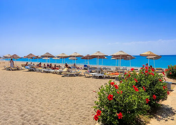 Club Aqua Plaza Hotel 4*