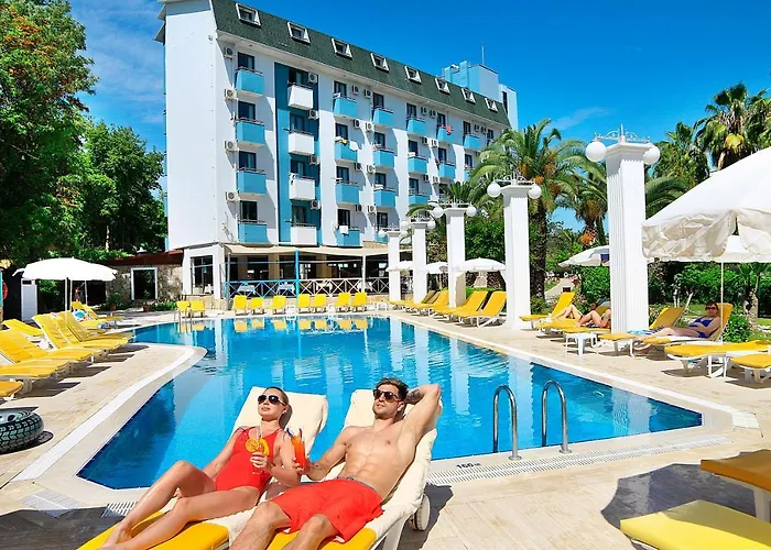 Club Aqua Plaza Szálloda 4*