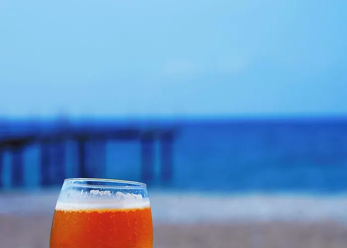 Club Aqua Plaza Hotel 4*