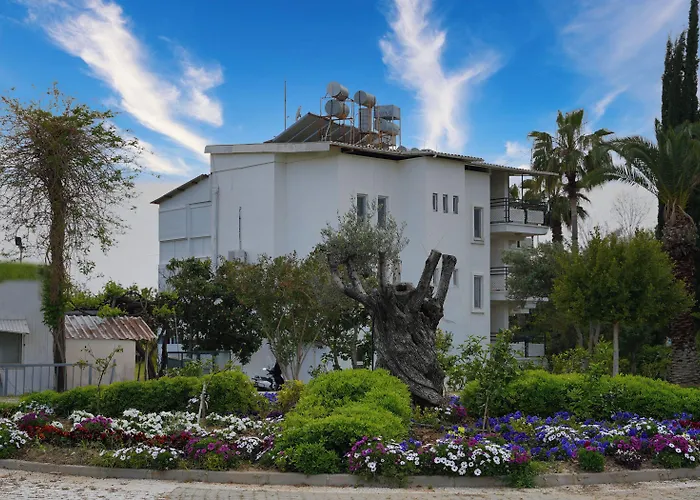 Club Aqua Plaza Hotel 4*