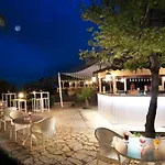 Hotel Club Aqua Plaza 4*